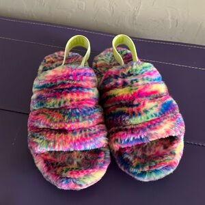 UGG fuzzy Slides Girl size 13